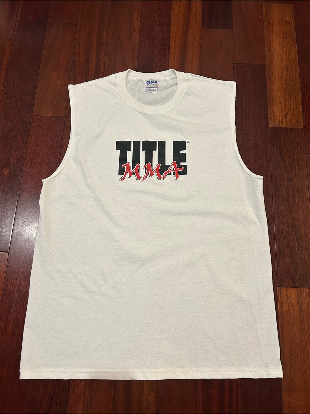 MMA Men's White Sleeveless Training Tee Title Boxing NWOT